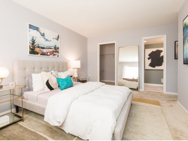 Crofton Village Apartments Image 8