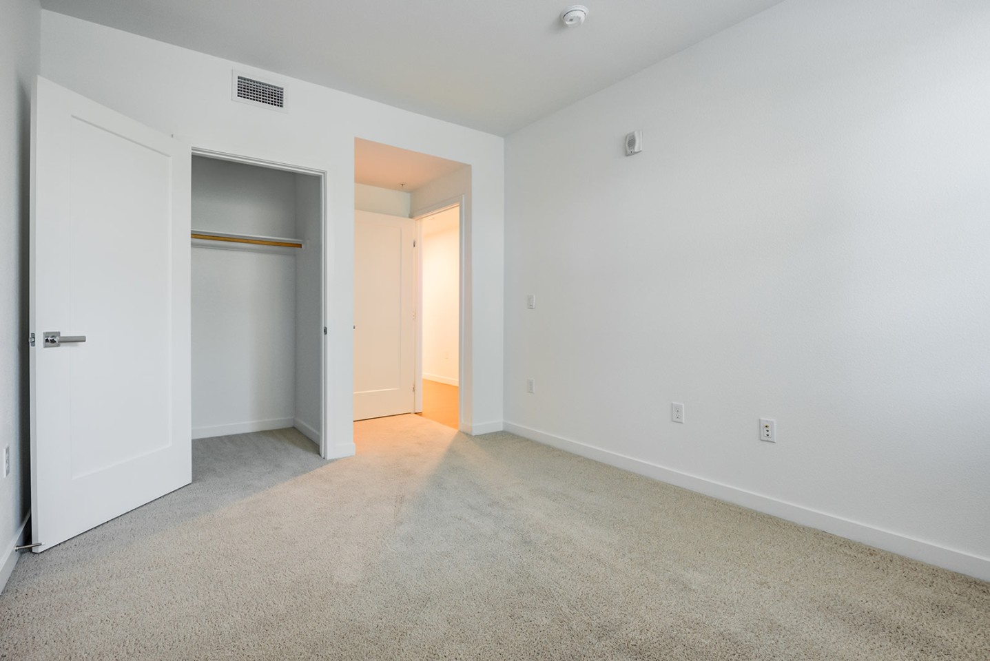 6tenEast Image 34