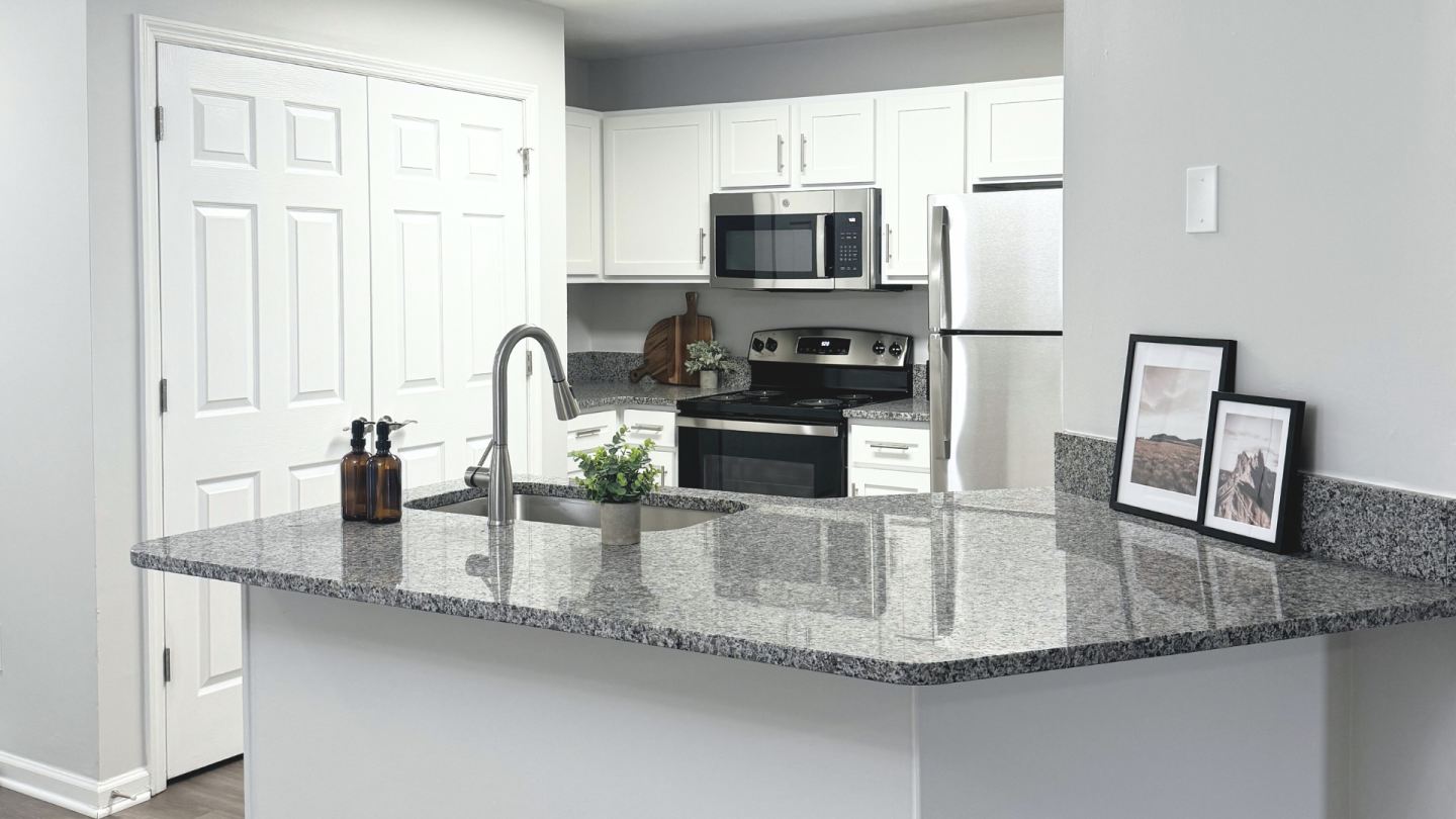 Regency Apartments Image 15