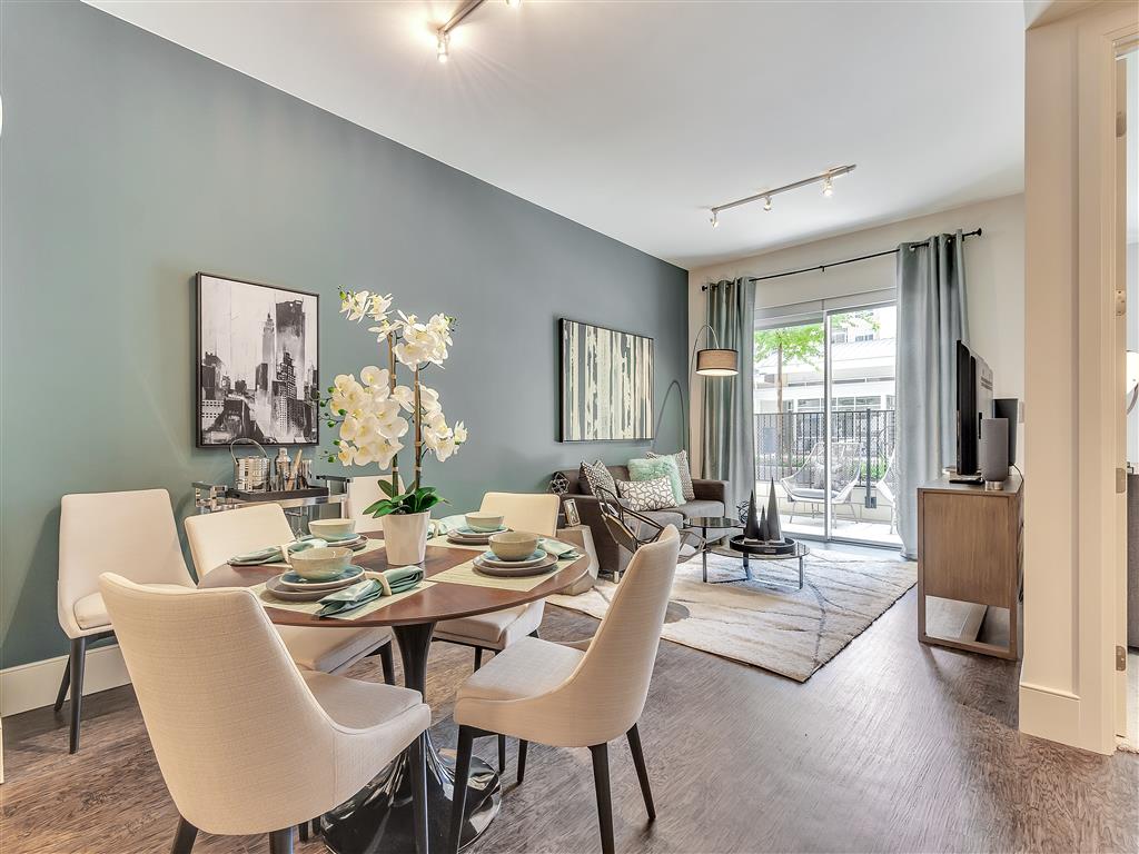 Preston Hollow Village Image 19