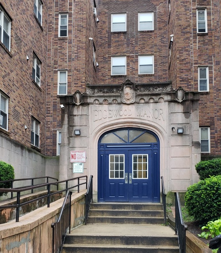 Edgewood Apartments Image 1