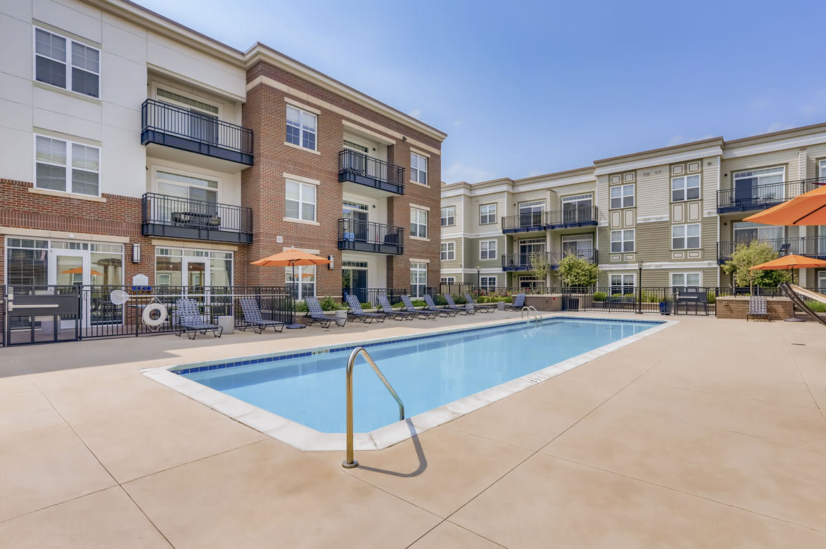 Centre Court Apartments Image 17