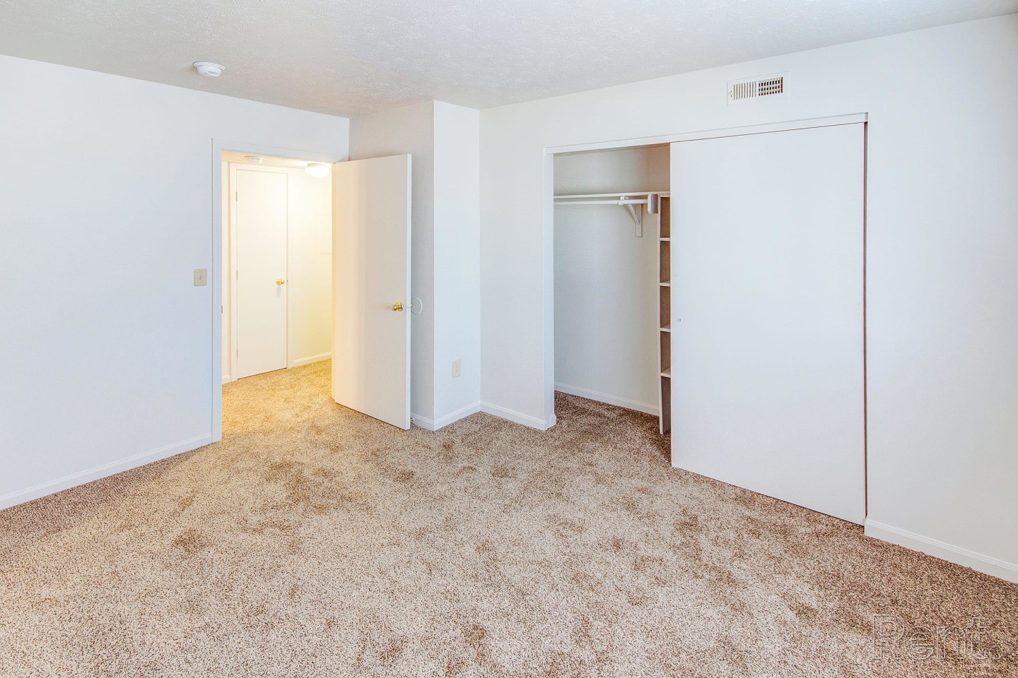 Lakeview Apartments Image 26