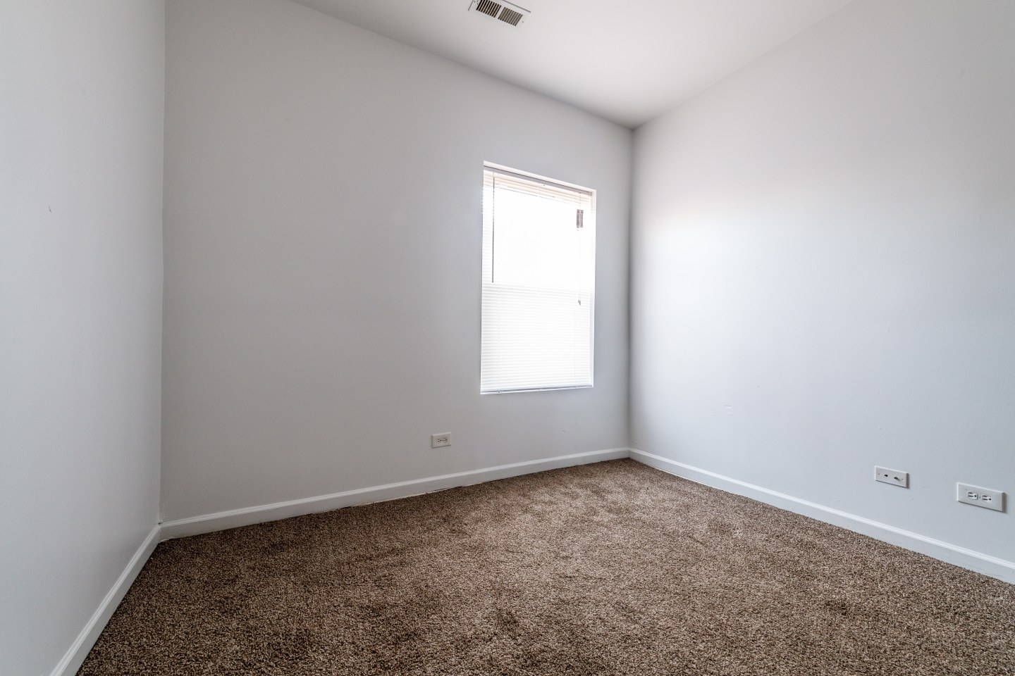 447 N Austin Image 17