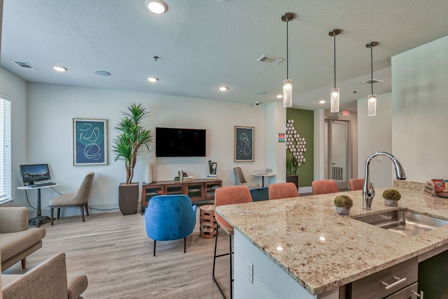 Plum Tree Apartments Image 17