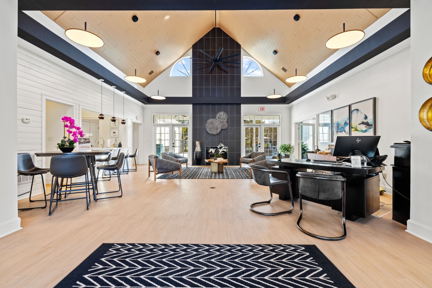 The Waterford Apartments Image 6