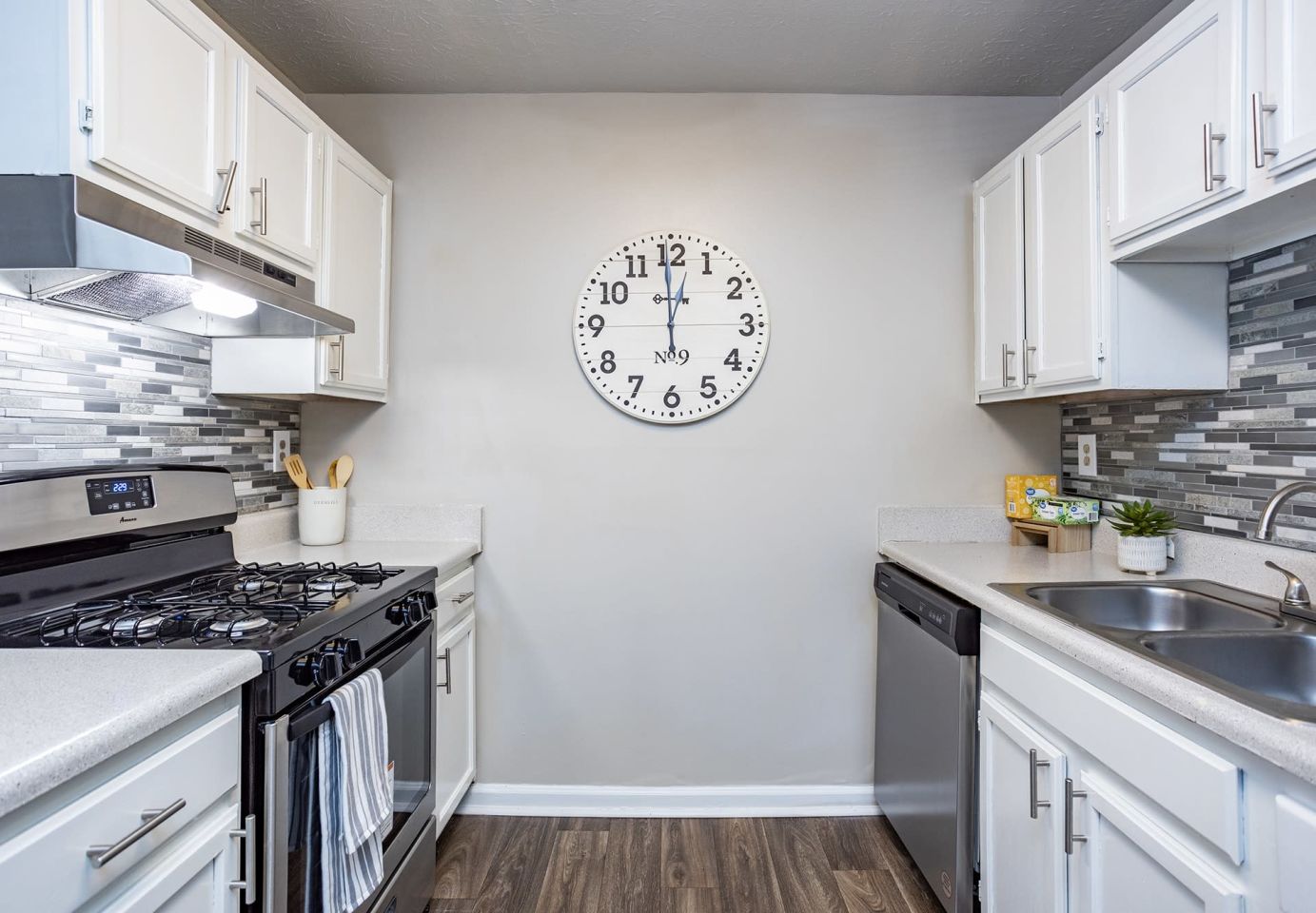 Sutter Lake Apartments Image 32