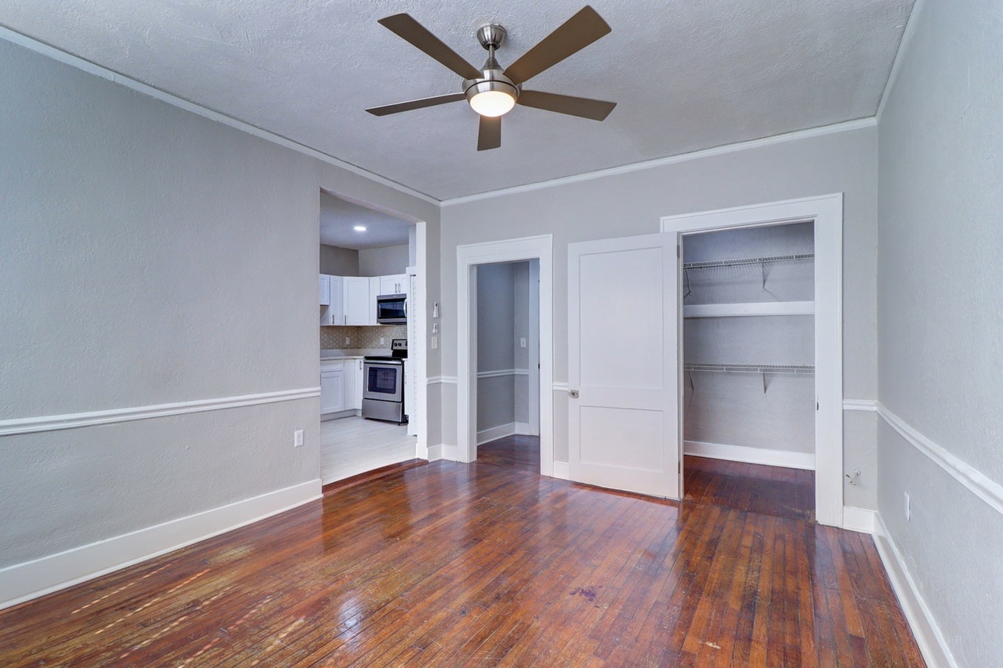 The Hyde Park Collection Image 15