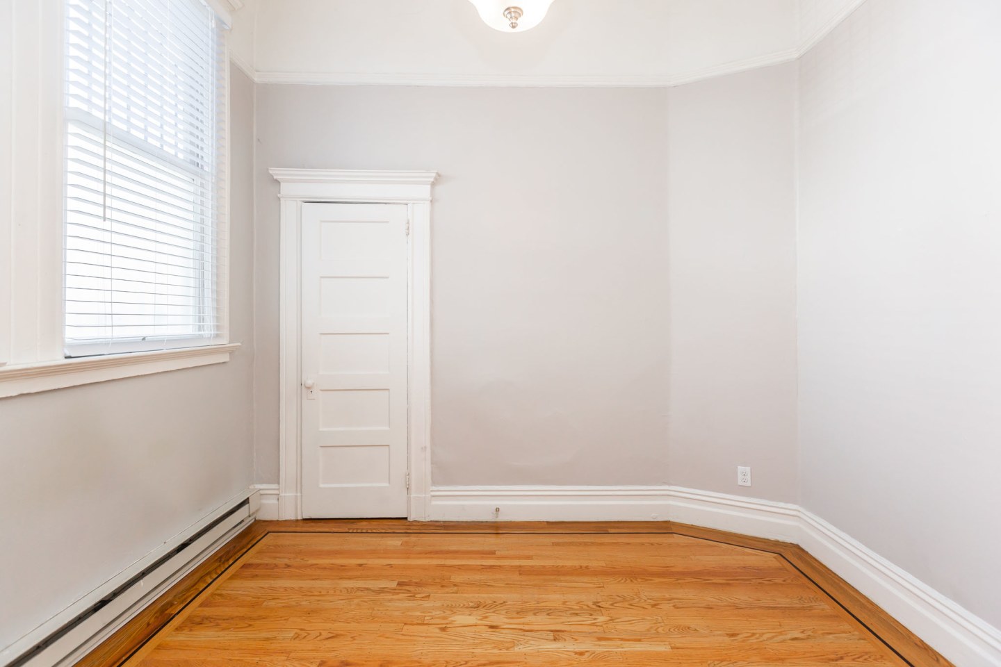 1585 Waller St Image 11