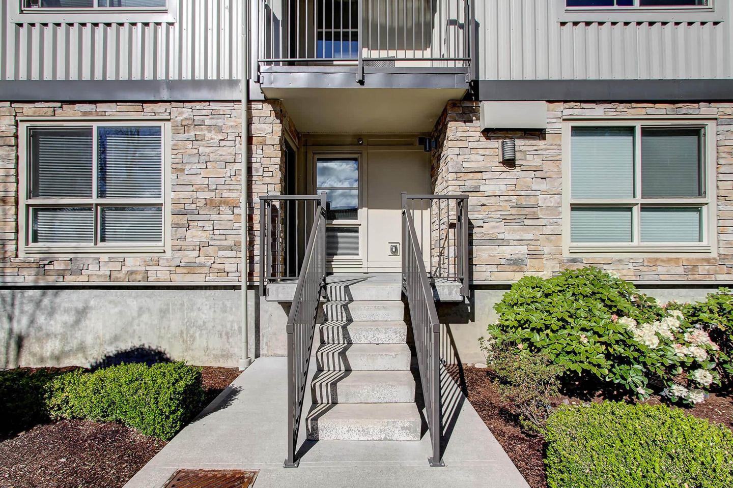 Delano Image 9