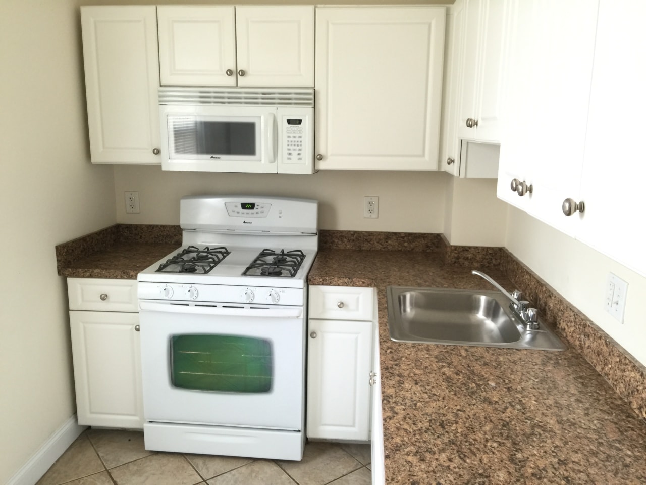 Ashford Street Apartments Image 10