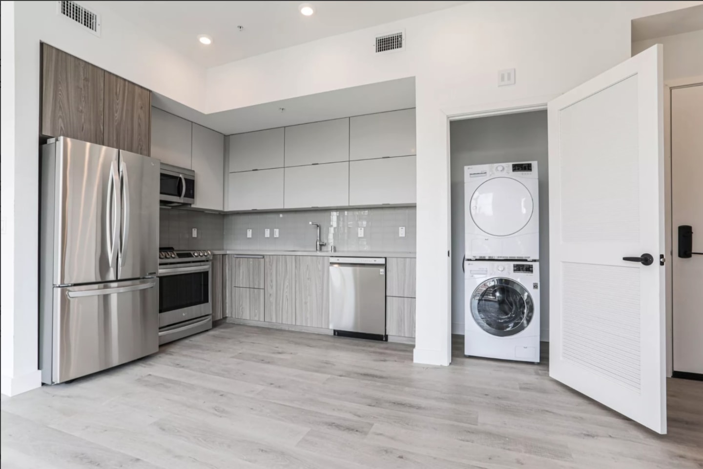The Kenmore Image 8