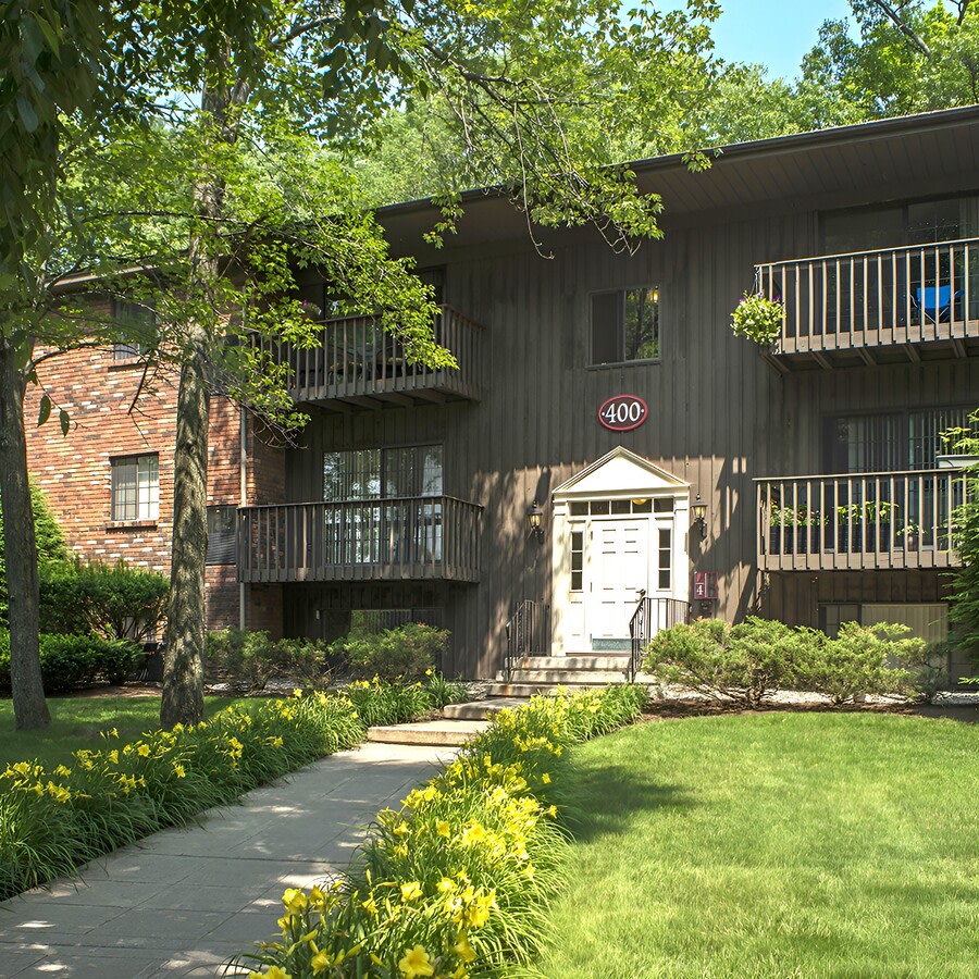 Crescent Village Image 22