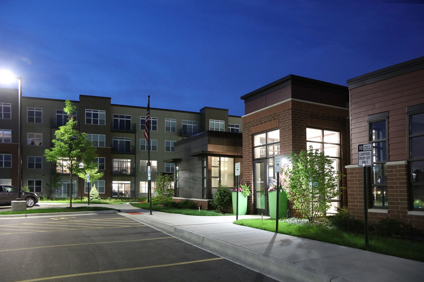 The Residences at Hamilton Lakes Image 13