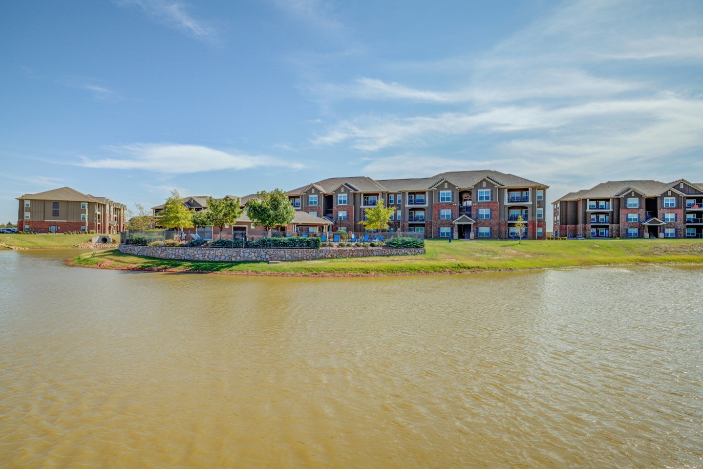 The Shores Apartments Image 21