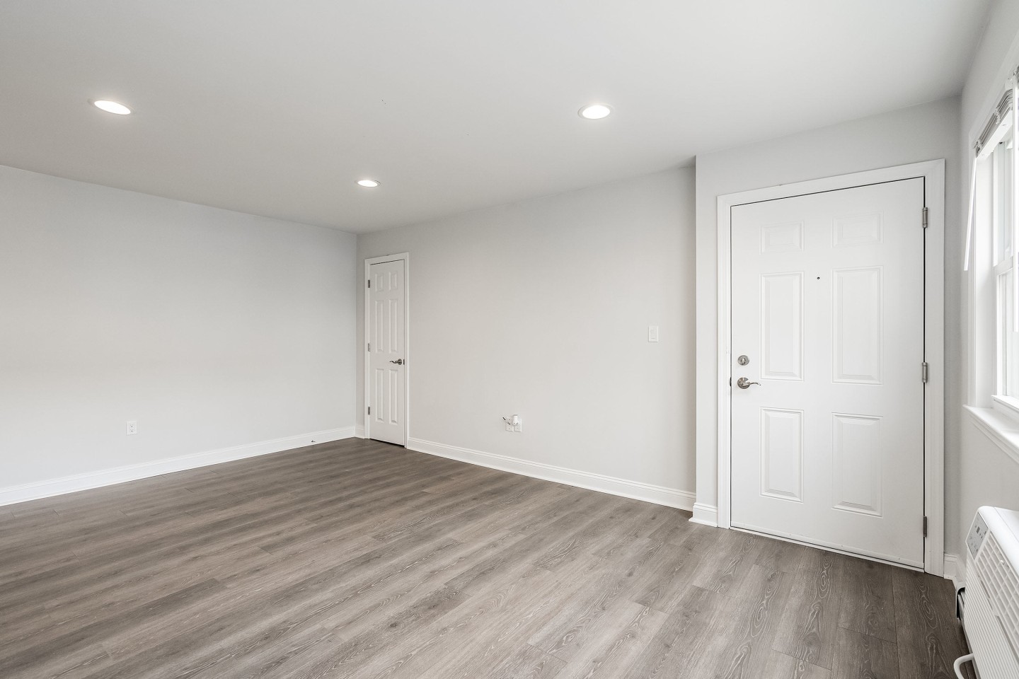 Village Arms Apartments Image 3