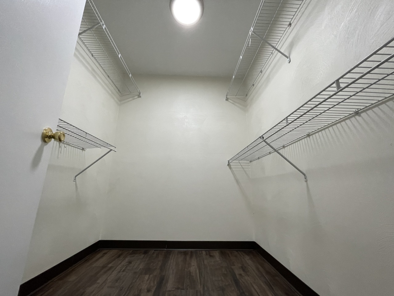 Park View Hills Condominium Image 27