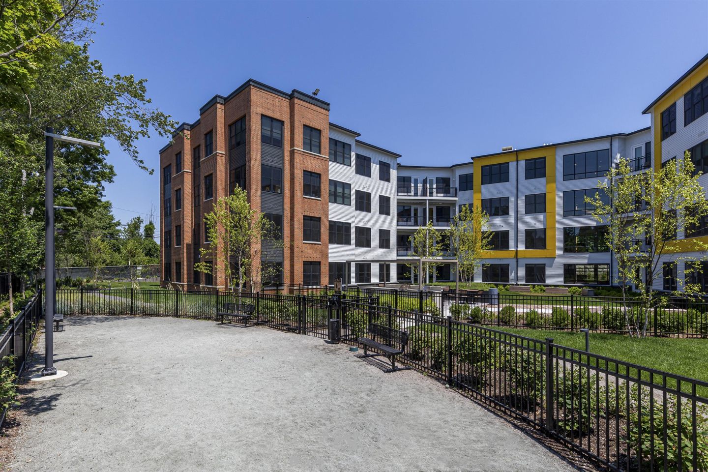 Parkway Apartments Image 5