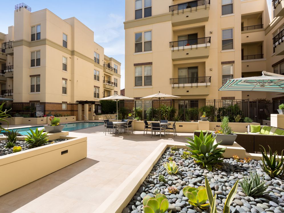 Avalon Pasadena Image 25