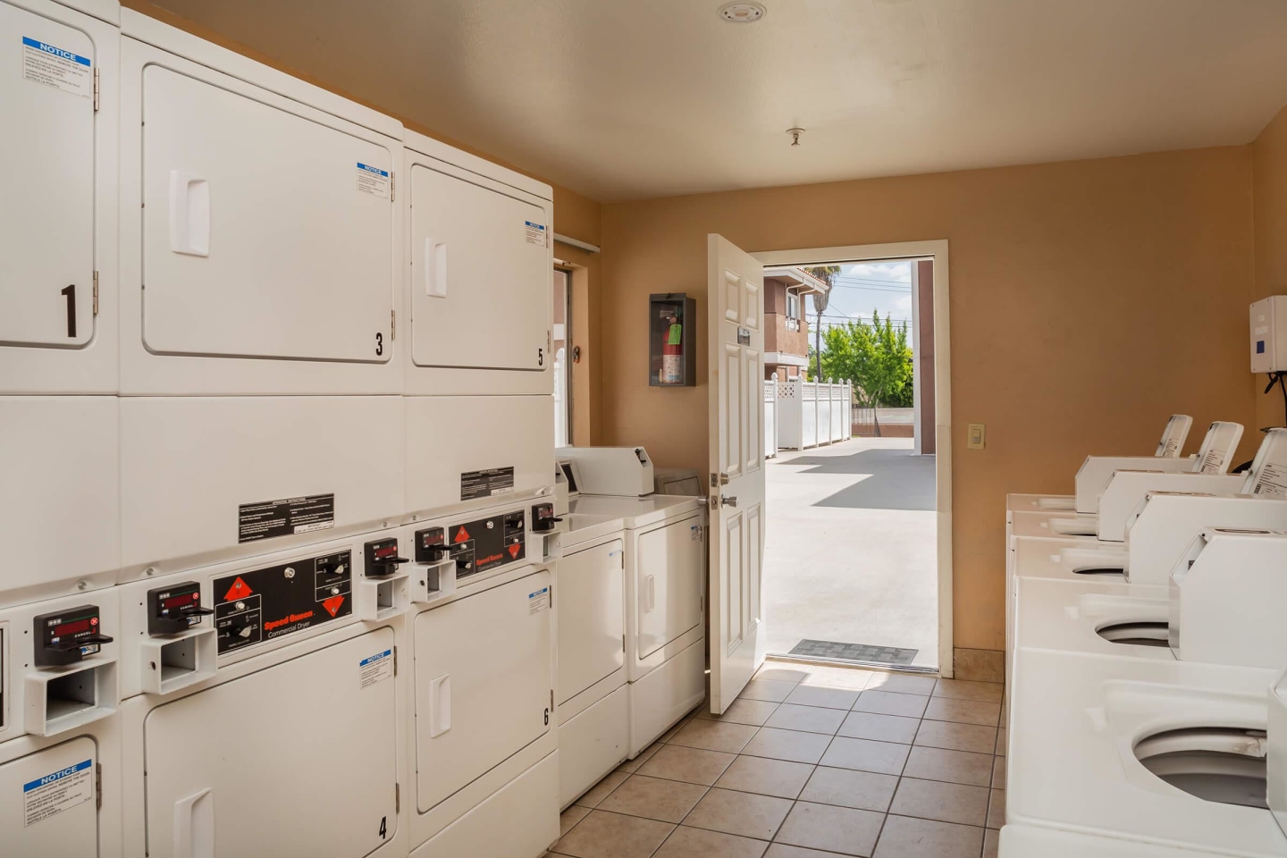 Casa Pacifica Apartment Homes Image 13