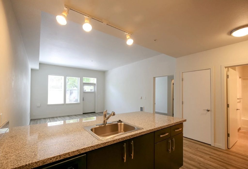 Cannery Row Apartments Image 20