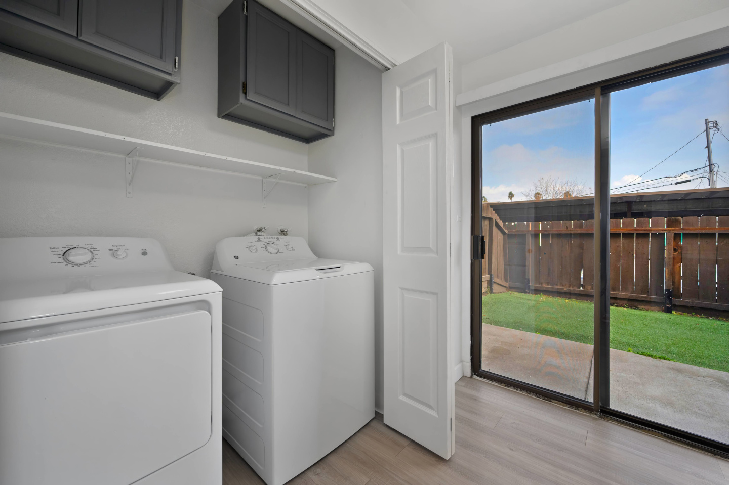 Townhomes at 201 Image 28