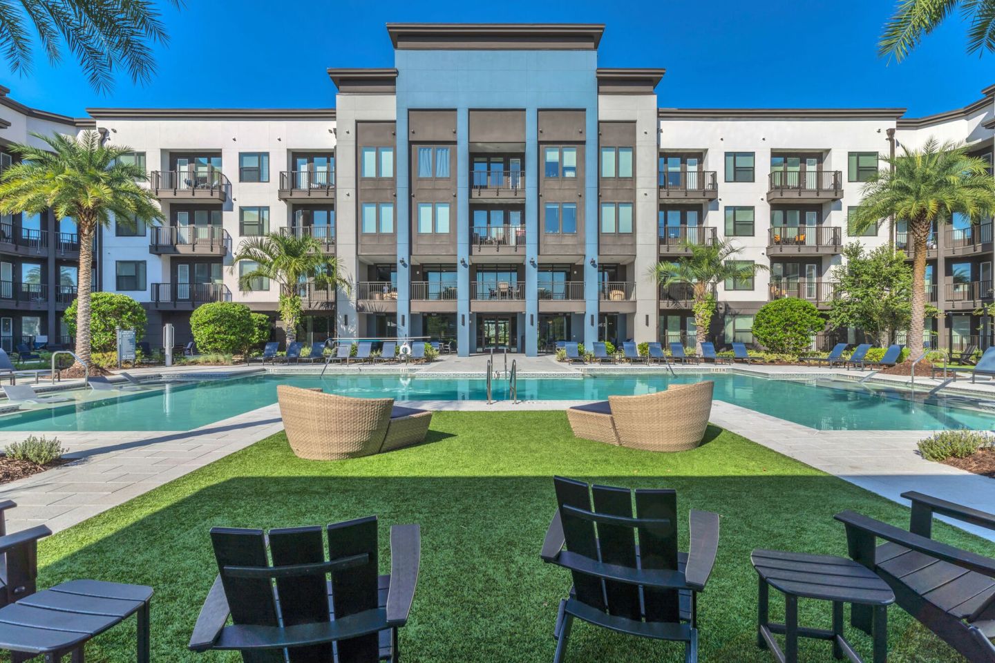 Avere Southside Quarter Image 1