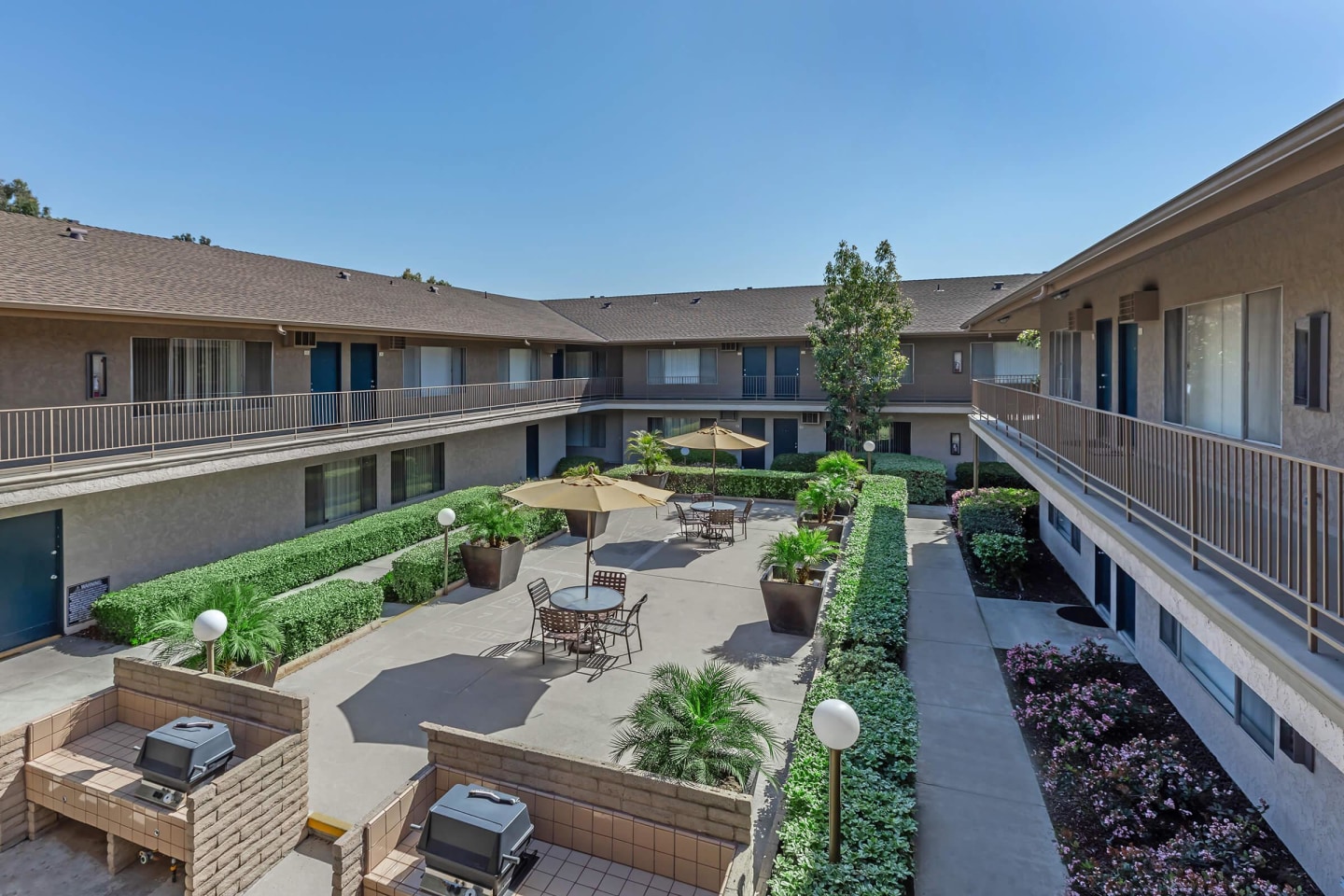 Buena La Vista Apartment Homes Image 6