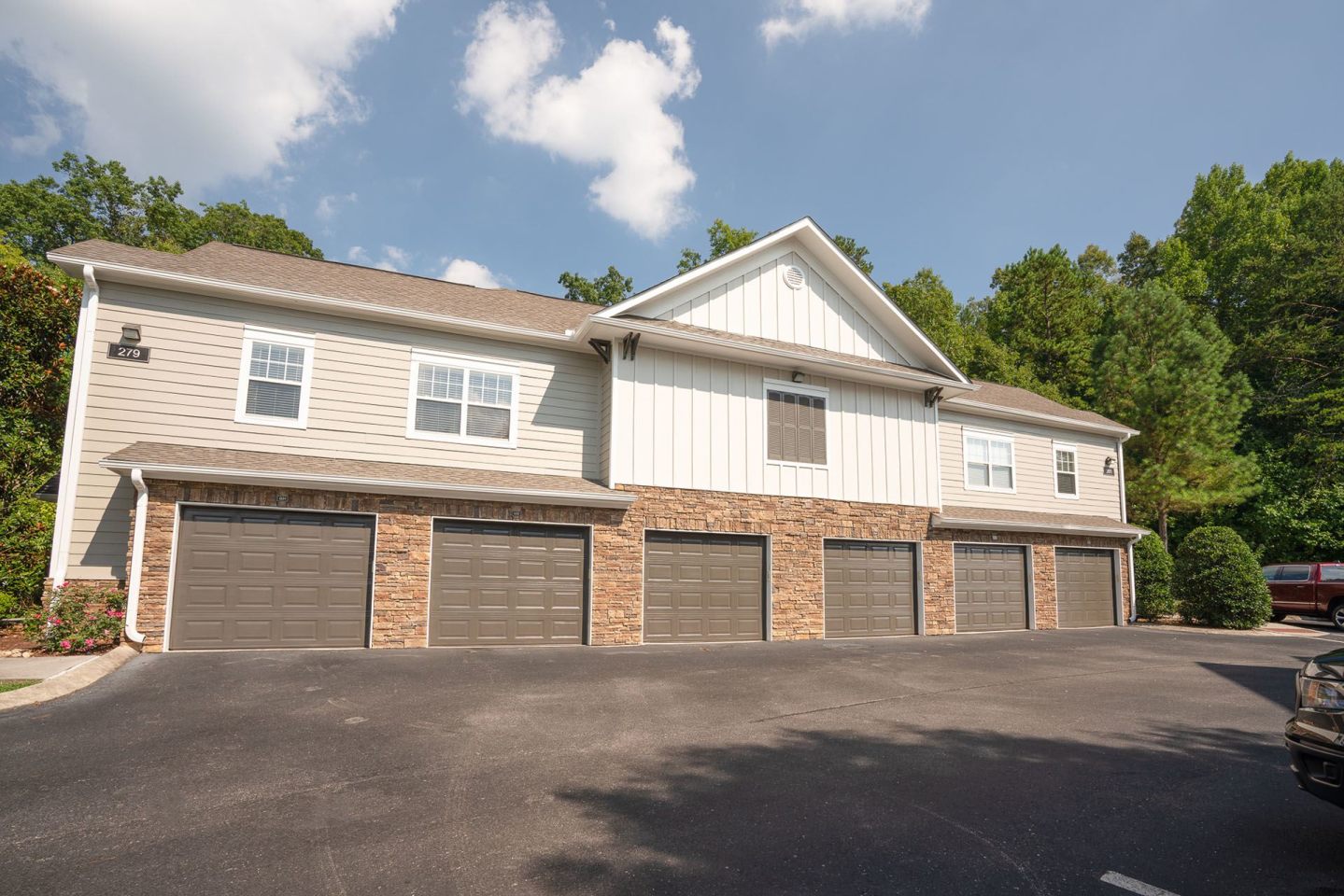 Vintage Creekwood Park Apartments Image 30
