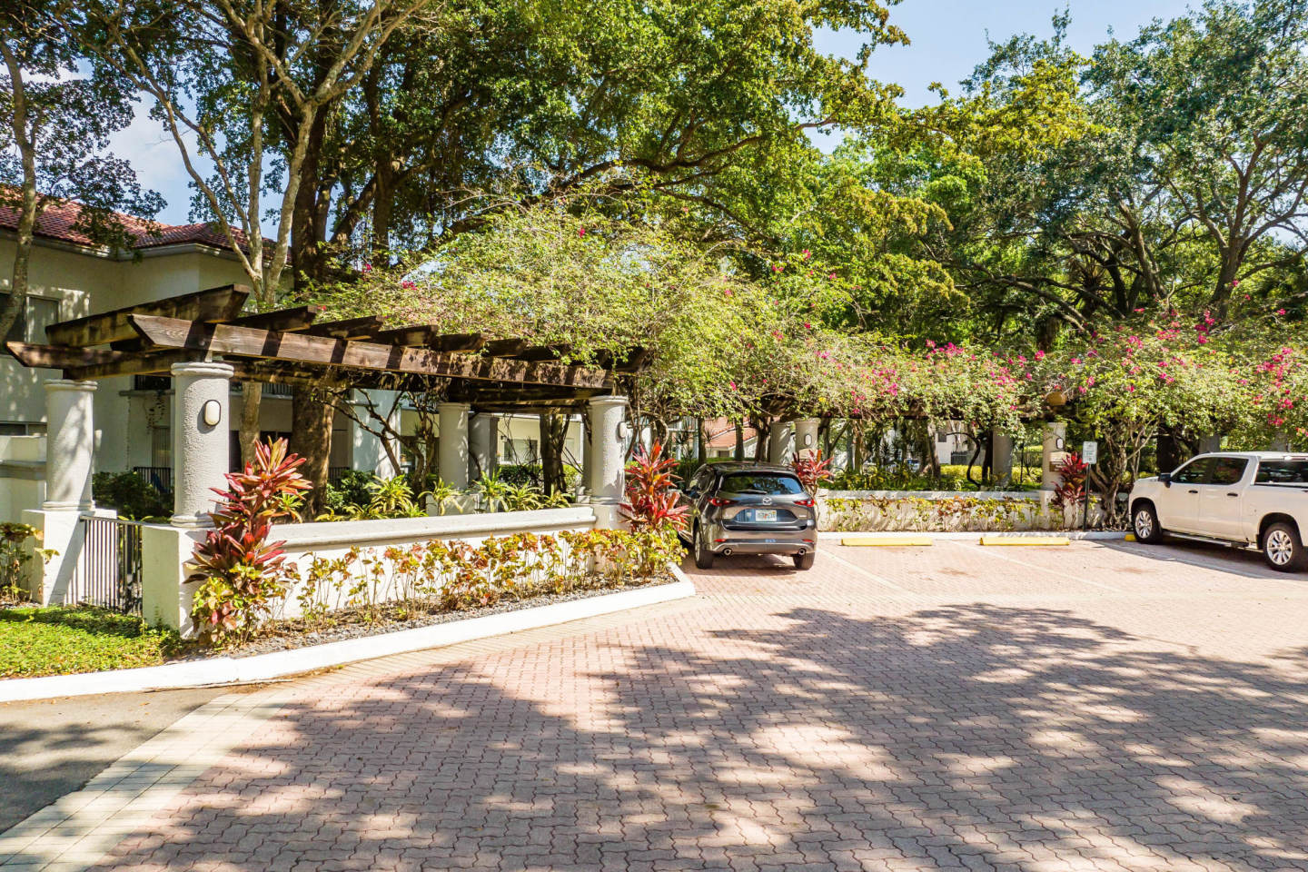 Pinebrook Pointe Image 12