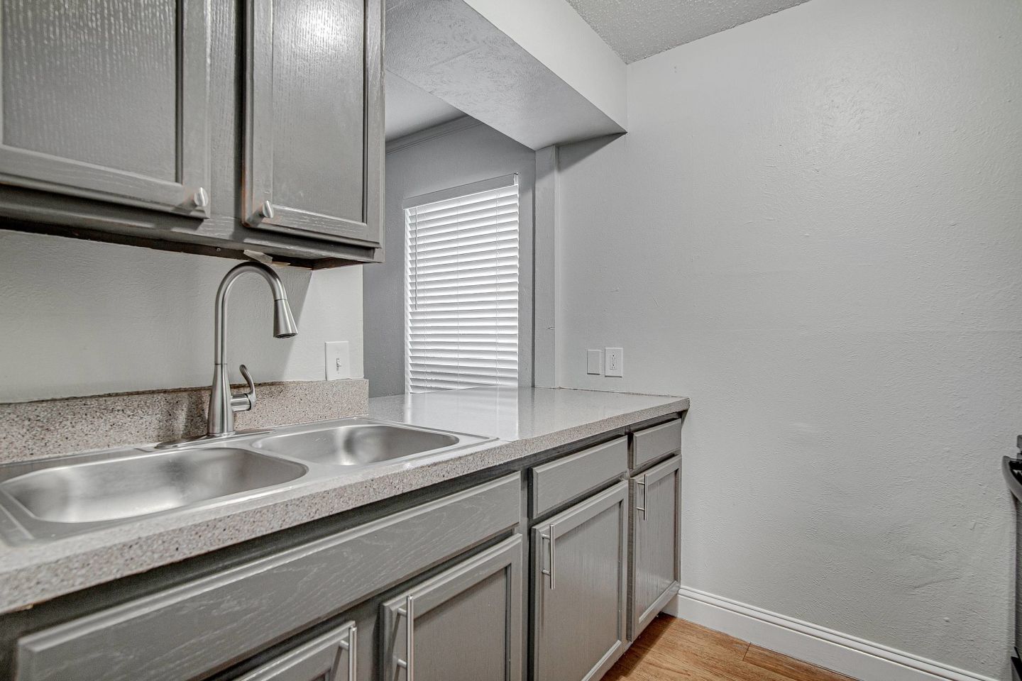 Mitchell Apartments Image 13