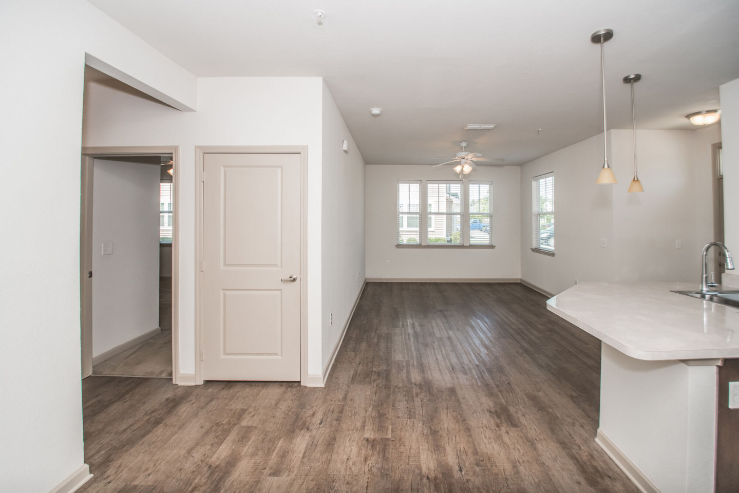 Otarre Pointe Apartment Homes Image 4