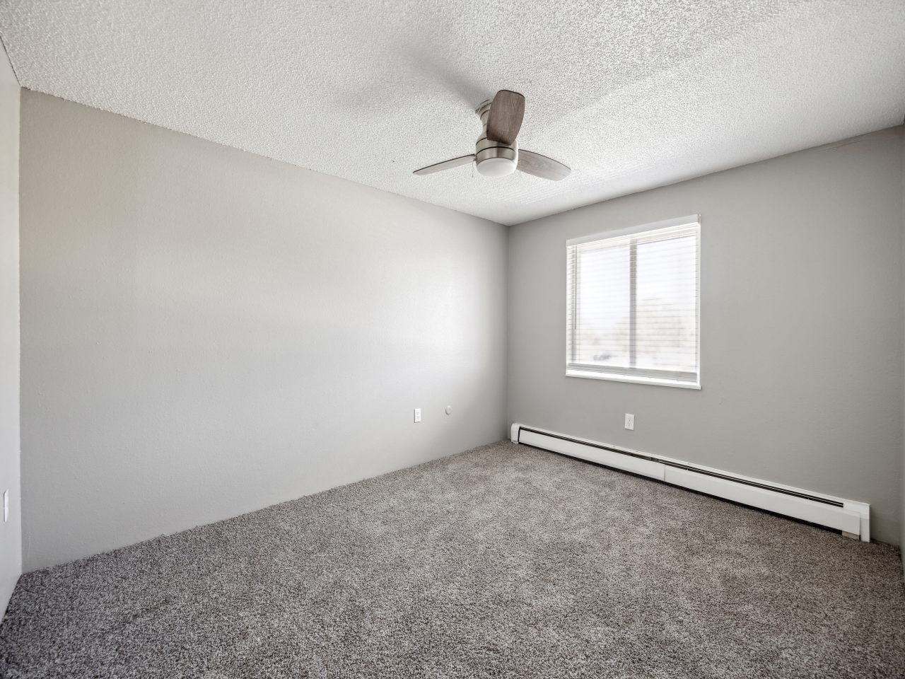 Newport Square Apartments Image 49