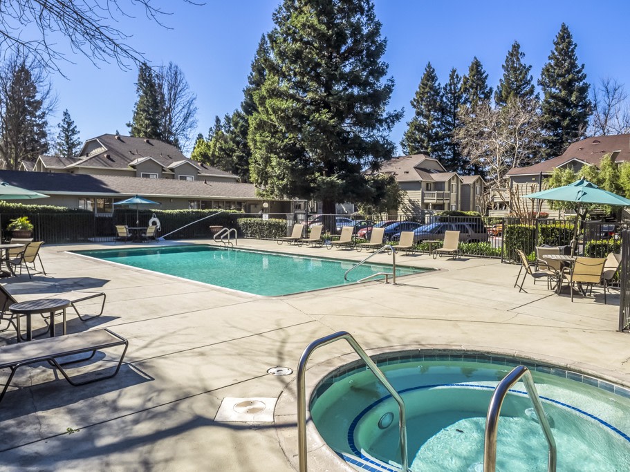 River Terrace Apartment Homes Image 1