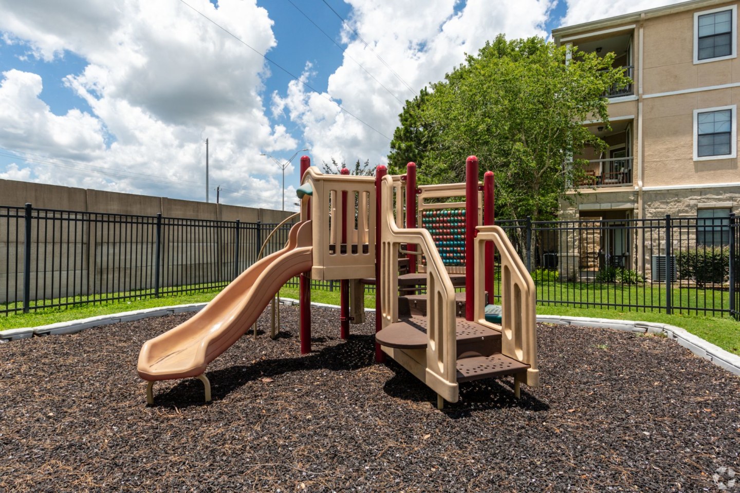 Trivium at Edgewater Image 14