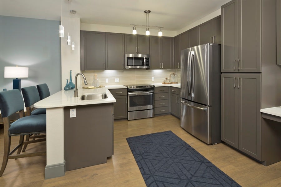 District at Biltmore Apartments Phoenix Image 6