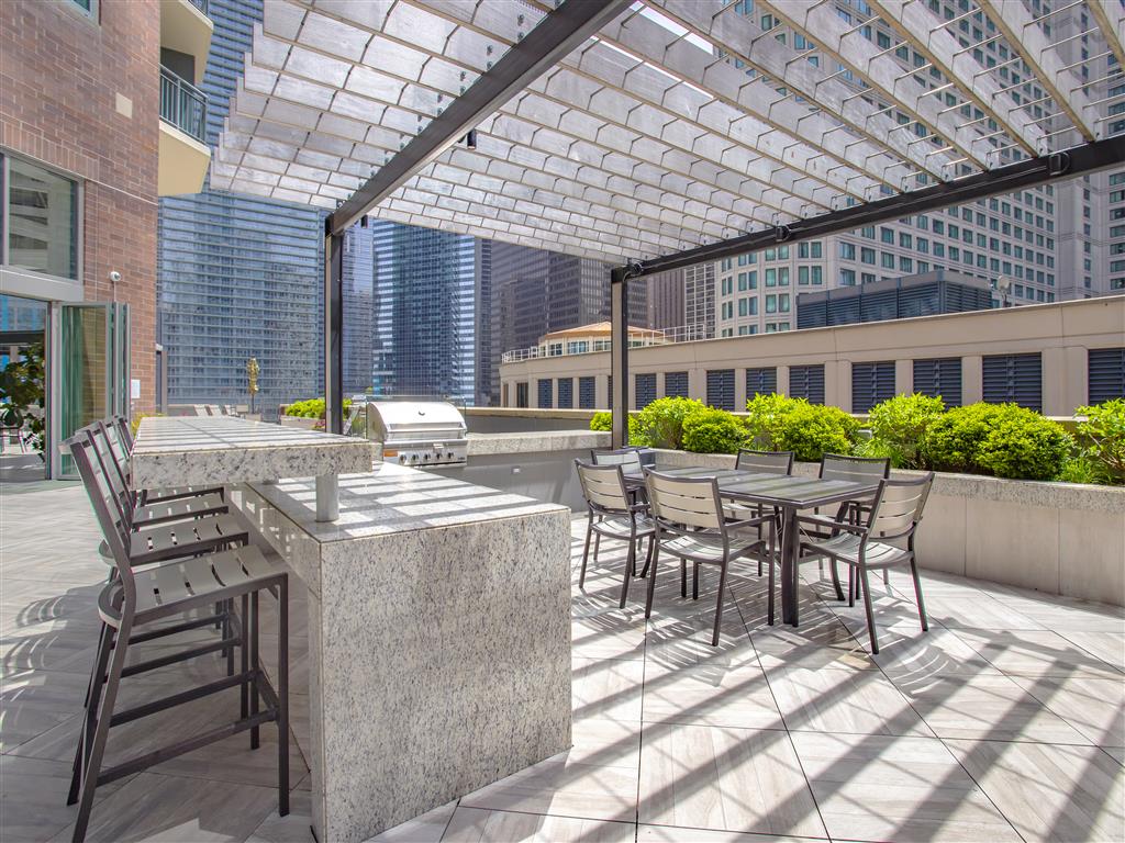 Cityfront Place Image 26