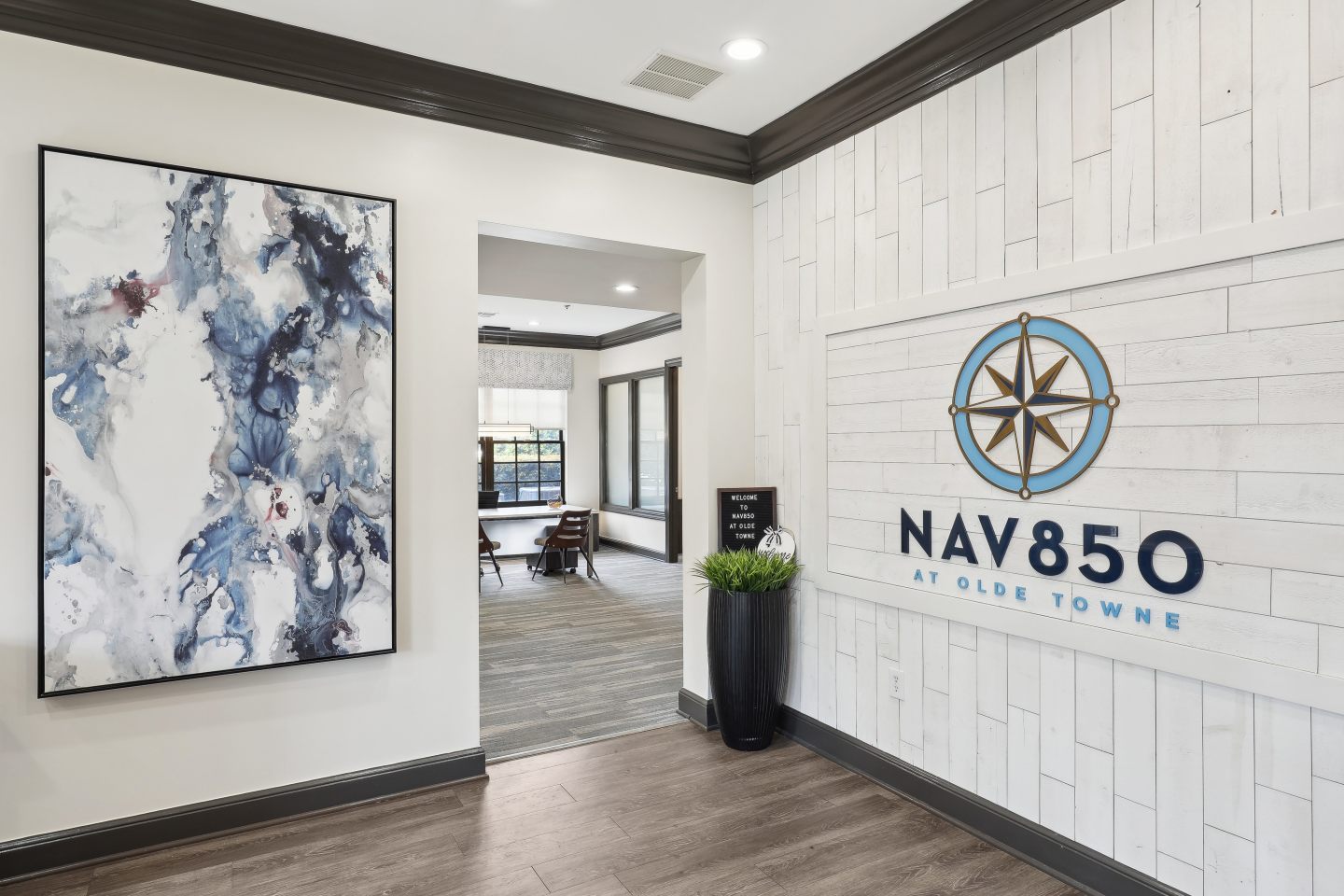 Nav850 at Olde Towne Image 9