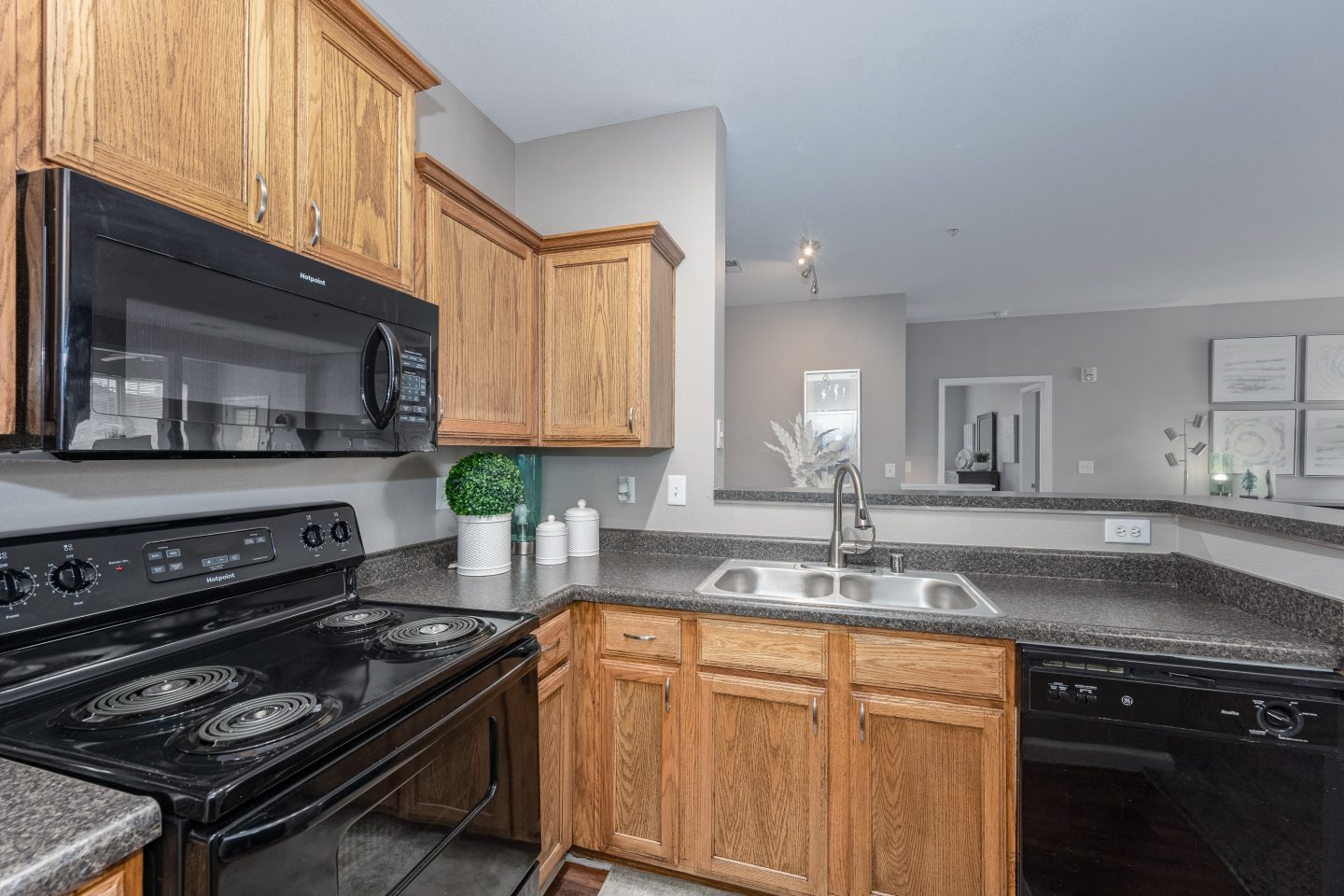 The Trellises Apartments Image 7