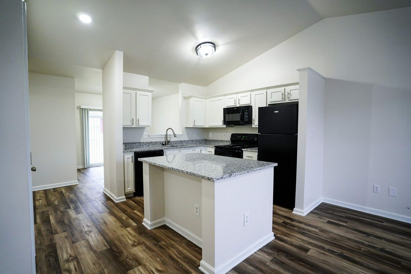 The Bristol Apartments Image 10