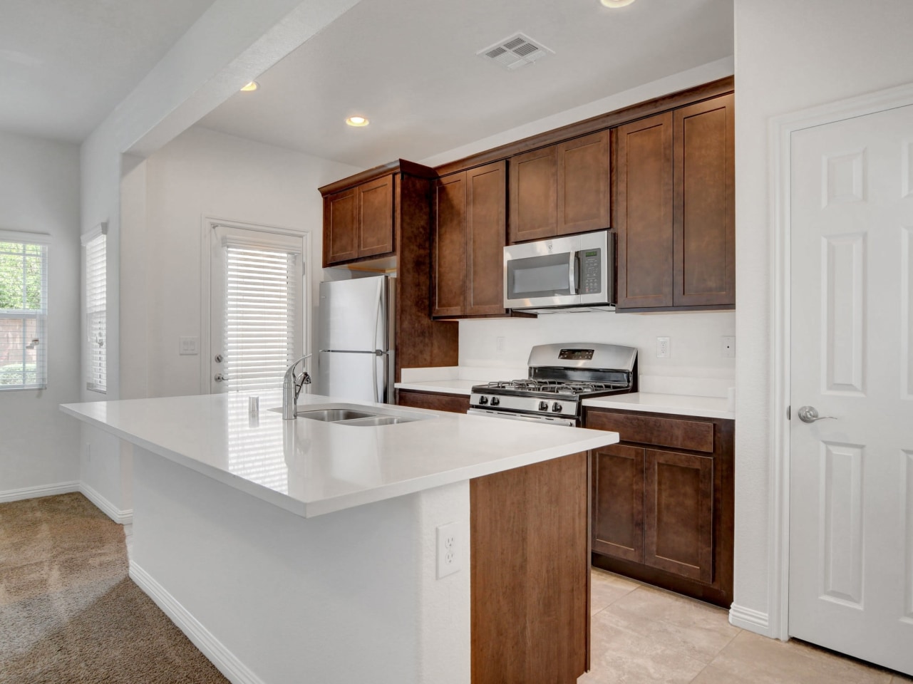 Gleneagles Village Townhomes Image 33