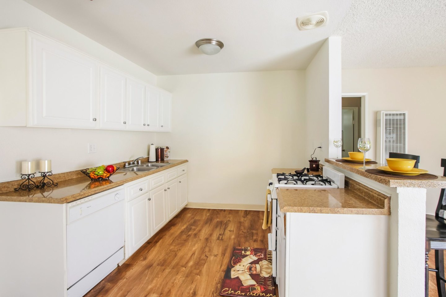 Villa Toscana Apartment Homes Image 3