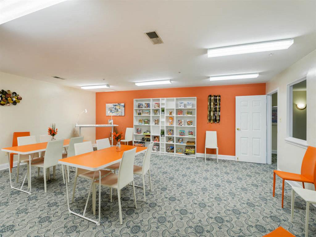 Senior Housing - Kentlands Manor Senior Apartments Image 13