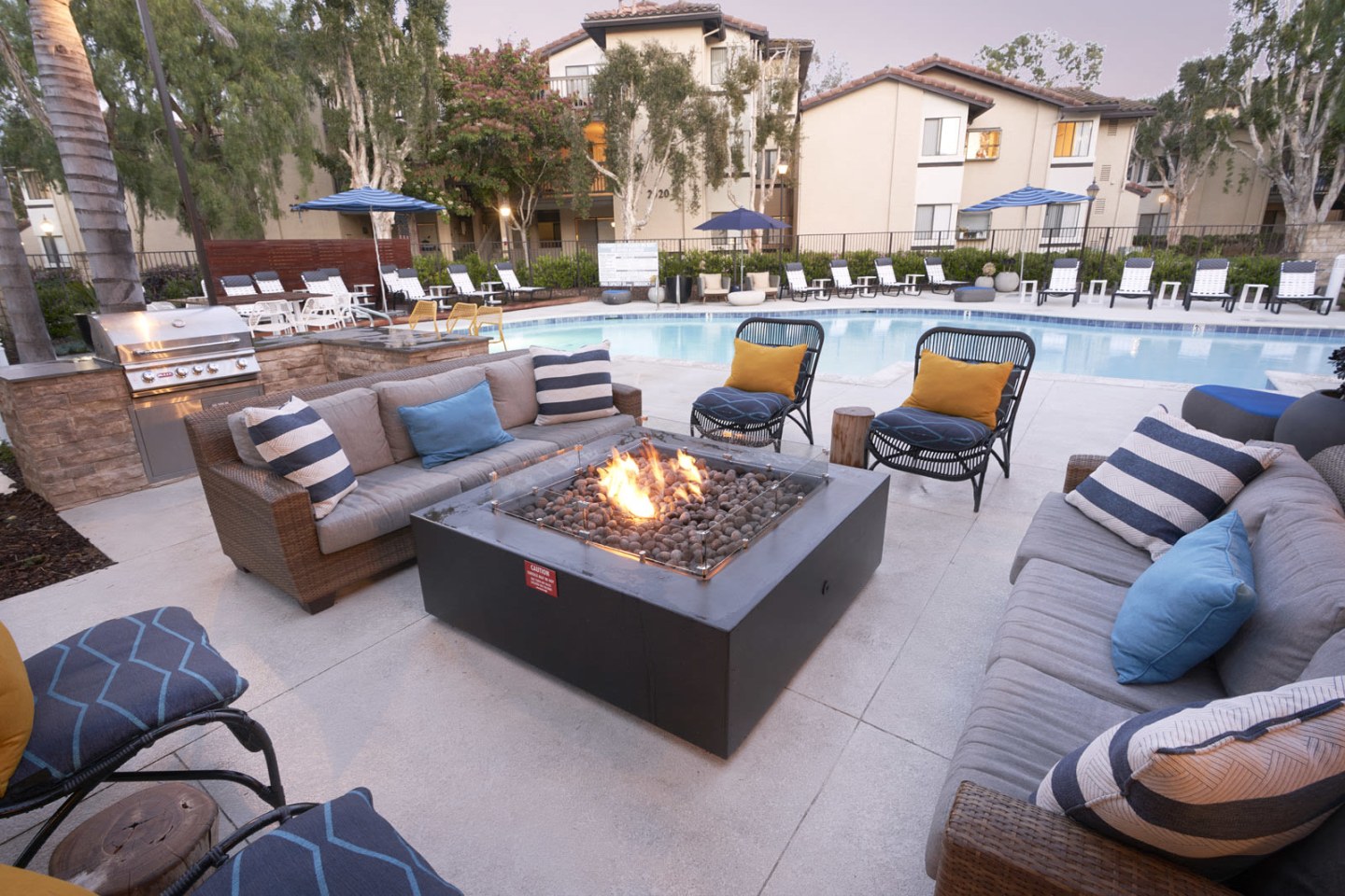 The Knolls Apartment Homes Image 2