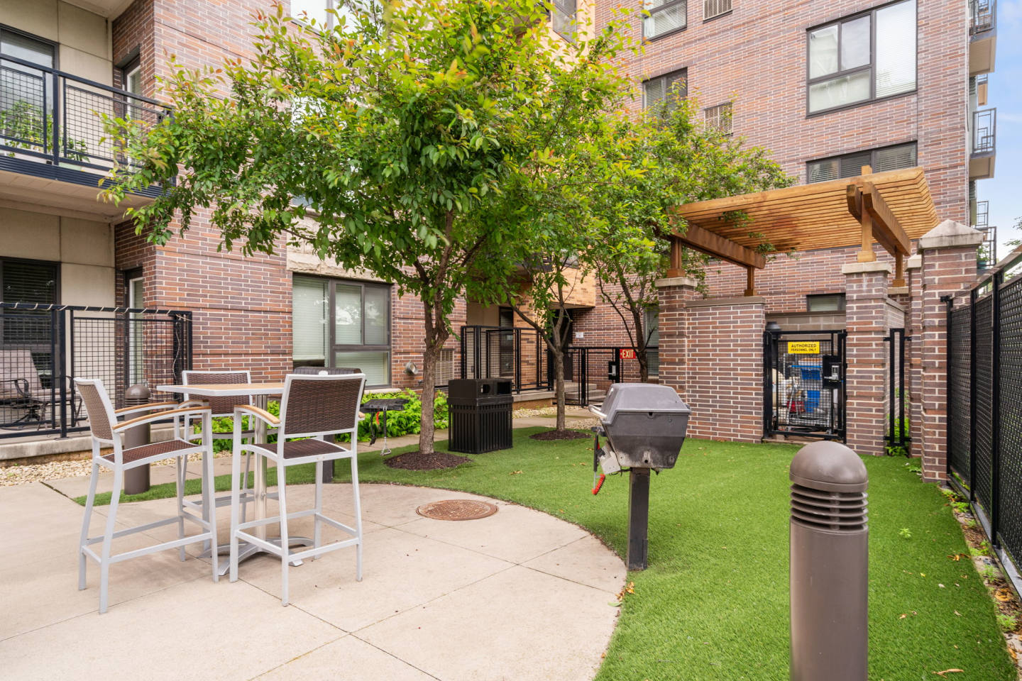 Genesee Apartments and Townhomes Image 24