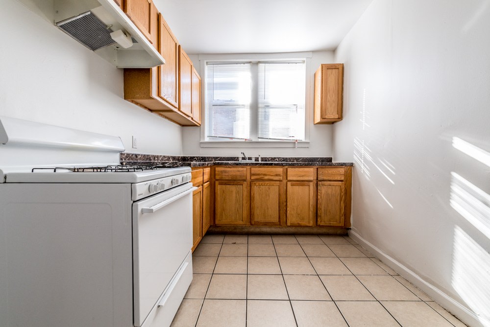 8440 S. Drexel Image 4