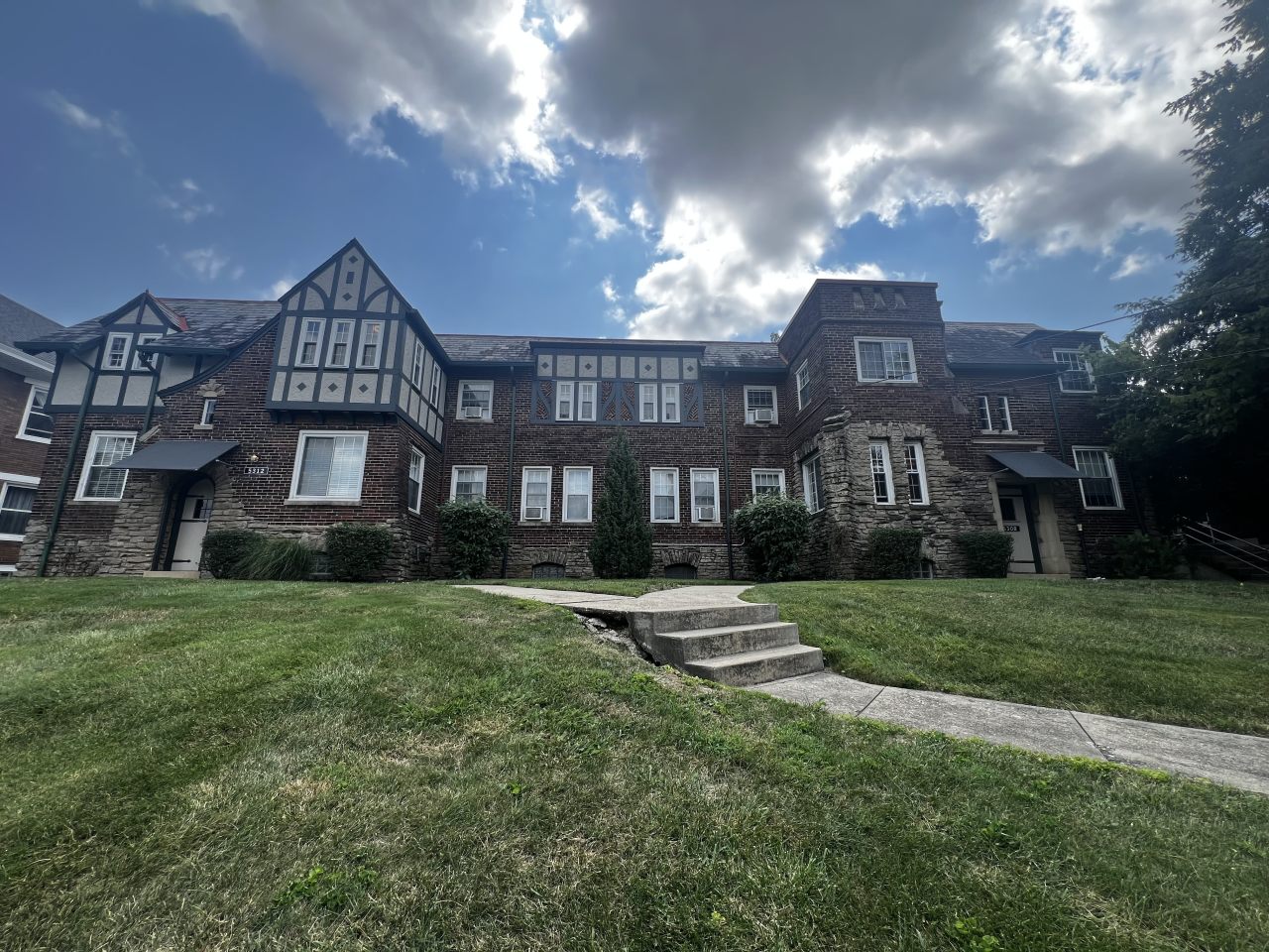Cincinnati Premier Living Image 6