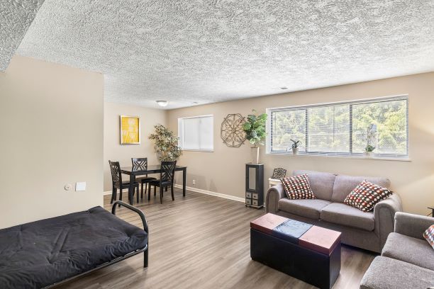 Glen Ridge Manor Image 4