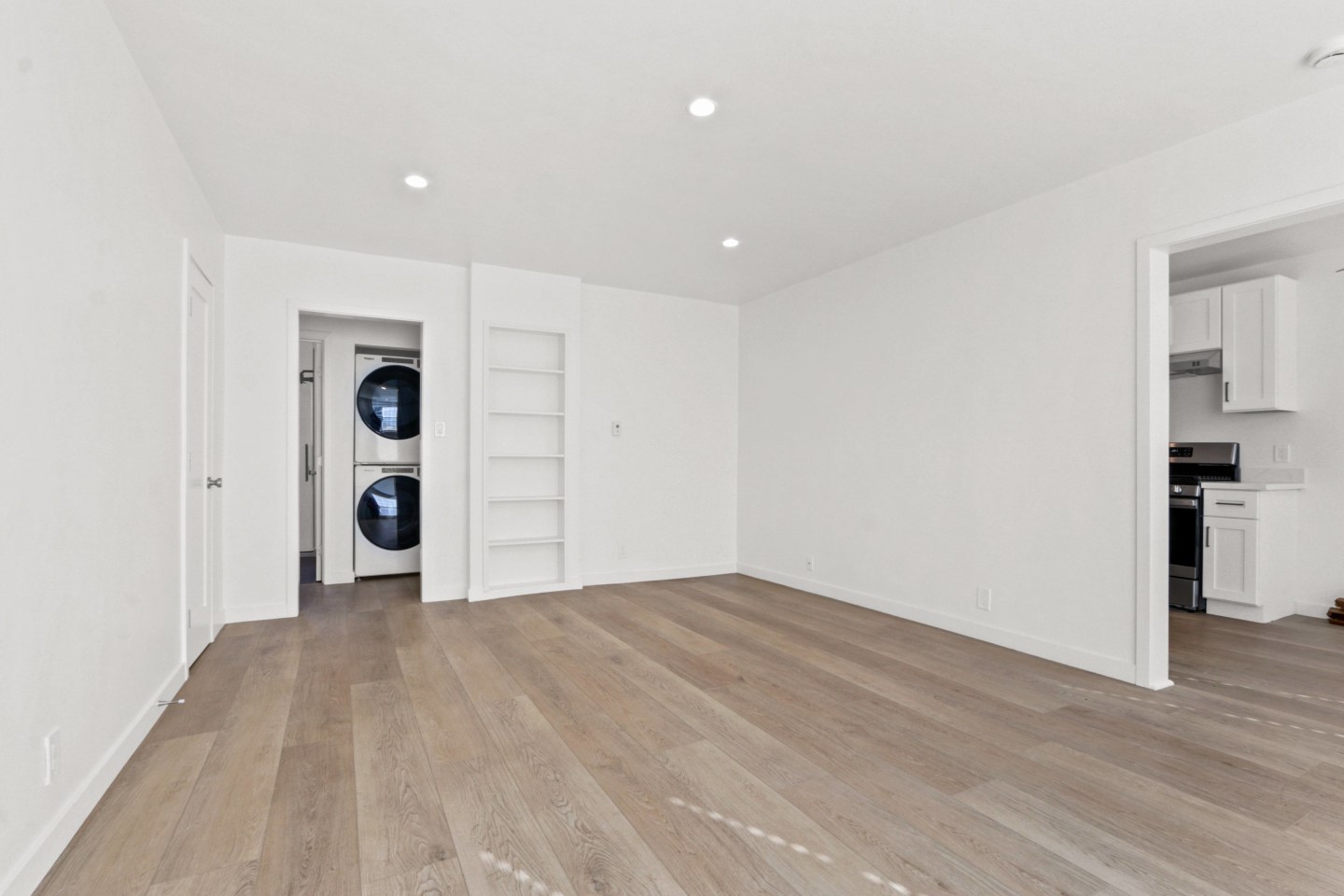 805 23rd Street Apartments Image 2