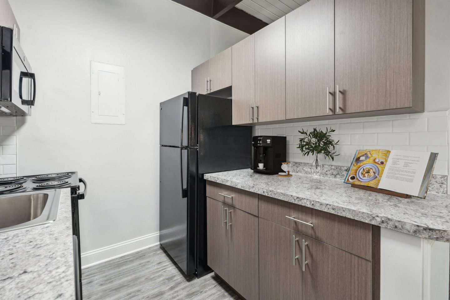 Glenmont Forest Apartments Image 5